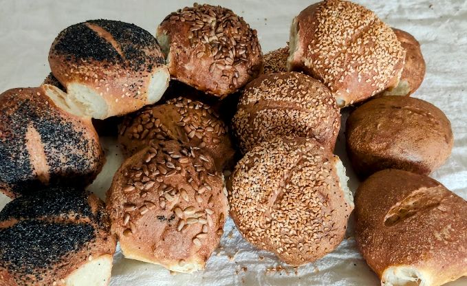 15 Party Rolls w. Poppy, Sesame and Sunflower